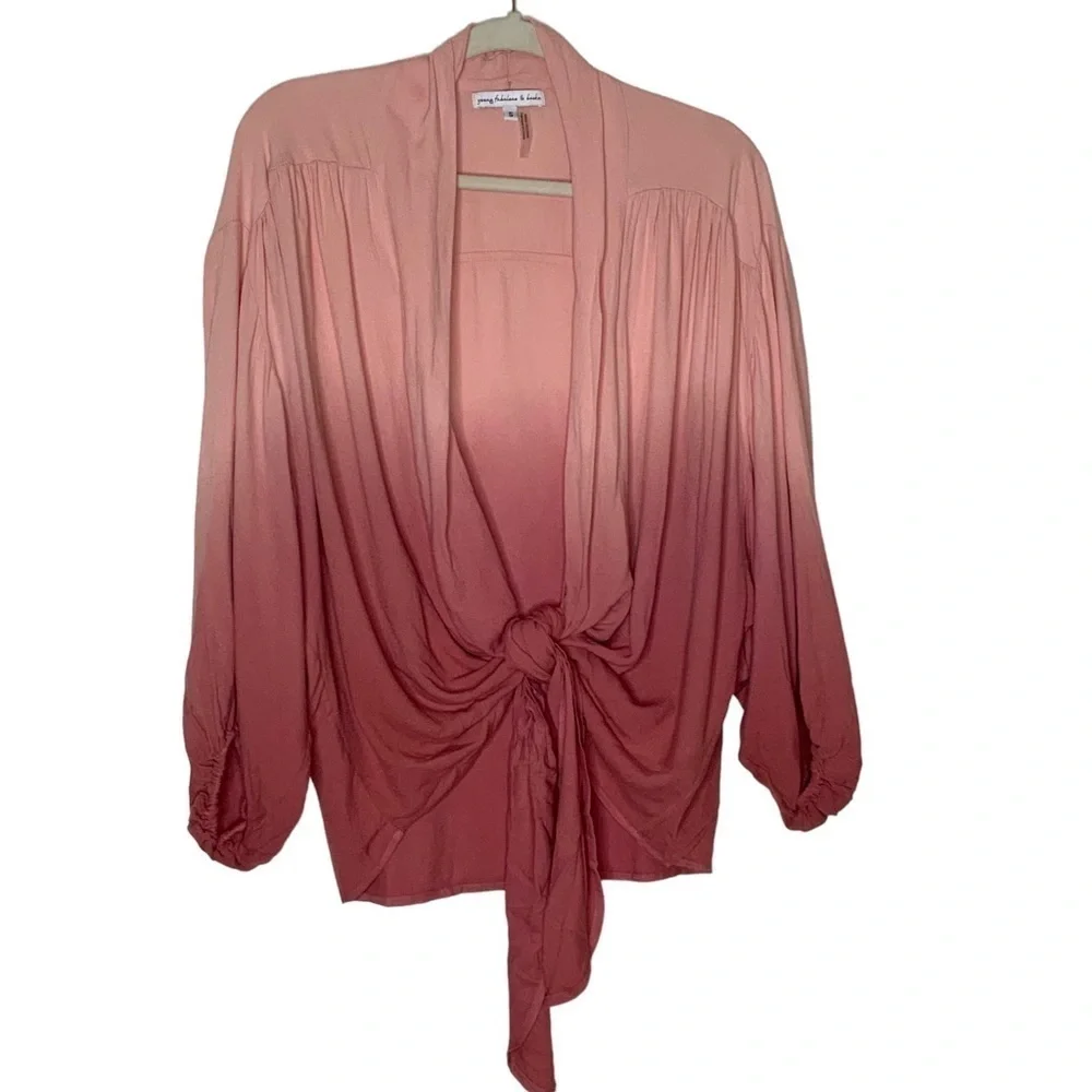 Young Fabulous & Broke two tone- pink V neck top. Size S - Picture 2 of 8
